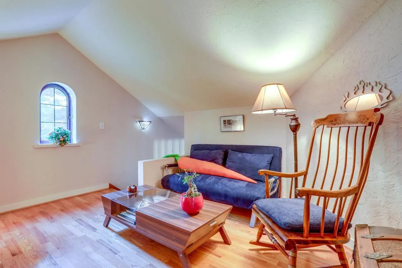 Seattle Home With Balcony 1 Mi To Park And Water! 0*,  United States